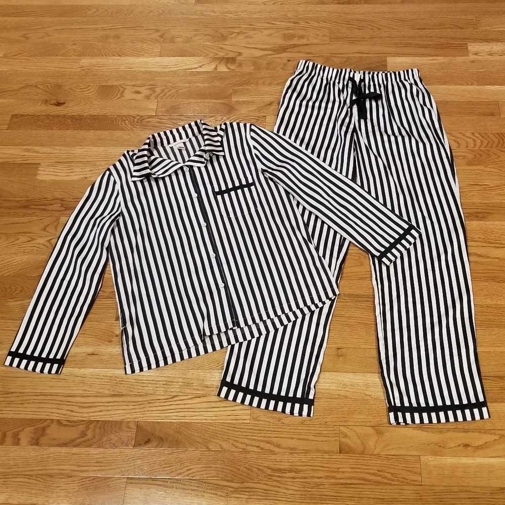 Victoria's Secret pink and black striped pj set small